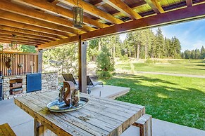 Golf Getaway w/ Hot Tub, Course Views in Cle Elum!