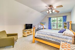 Hot Tub, Deck & Grill: Secluded Cabin in Clayton