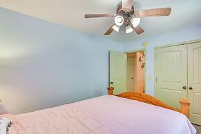 Hot Tub, Deck & Grill: Secluded Cabin in Clayton