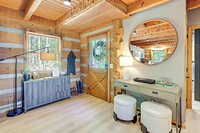 3 Mi to Dtwn: Mtn-view Cabin in Gatlinburg!