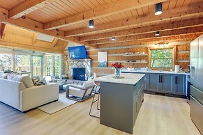 3 Mi to Dtwn: Mtn-view Cabin in Gatlinburg!