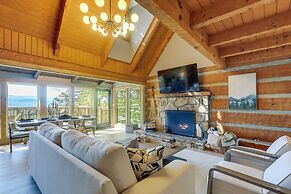 3 Mi to Dtwn: Mtn-view Cabin in Gatlinburg!