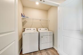 15 Mi to Dtwn Des Moines: Pet-friendly Waukee Home
