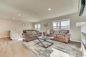 15 Mi to Dtwn Des Moines: Pet-friendly Waukee Home