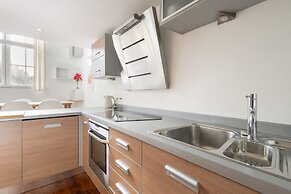 Host Stay City Hall View