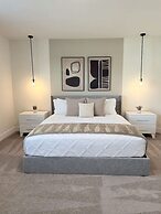 Upstay - Sunny Clermont Getaway With Private Pool