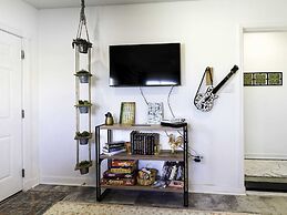 Stargazing Retreat Hot Tub BBQ Fire Pit Games