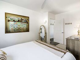 Stargazing Retreat Hot Tub BBQ Fire Pit Games