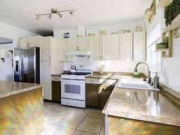 Stargazing Retreat Hot Tub BBQ Fire Pit Games