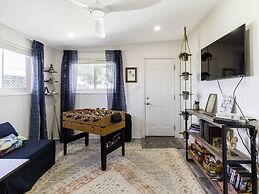 Stargazing Retreat Hot Tub BBQ Fire Pit Games