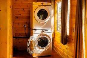 Discover Serenity Cozy Cabin With Mountain Views