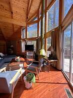 Discover Serenity Cozy Cabin With Mountain Views