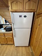 Discover Serenity Cozy Cabin With Mountain Views