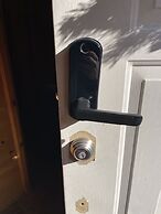 Discover Serenity Cozy Cabin With Mountain Views