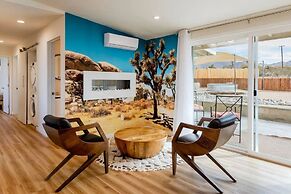 Stargaze Soak Hot Tub Fireplace Desert Views