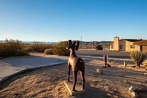 Stargaze Soak Hot Tub Fireplace Desert Views