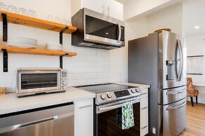 Stargaze Soak Hot Tub Fireplace Desert Views