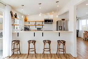 Stargaze Soak Hot Tub Fireplace Desert Views