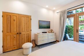 LUX - Historic Tennis Club Enclave - King Beds