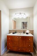 LUX - Historic Tennis Club Enclave - King Beds