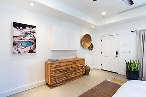 LUX - Historic Tennis Club Enclave - King Beds