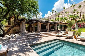 LUX - Historic Tennis Club Enclave - King Beds