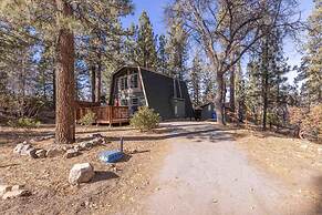 Blissful Mountain Cabin hot tub Fire pit More