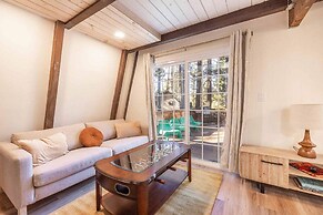 Blissful Mountain Cabin hot tub Fire pit More