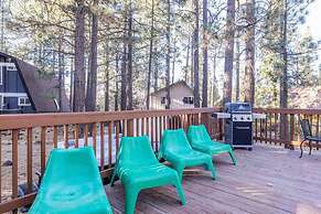 Blissful Mountain Cabin hot tub Fire pit More