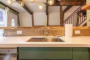 Blissful Mountain Cabin hot tub Fire pit More