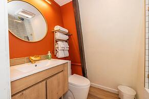 Blissful Mountain Cabin hot tub Fire pit More