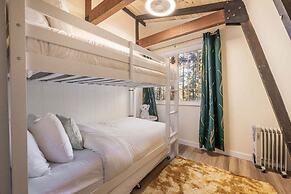 Blissful Mountain Cabin hot tub Fire pit More