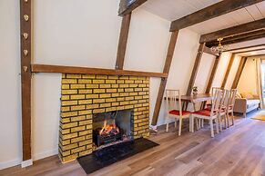 Blissful Mountain Cabin hot tub Fire pit More