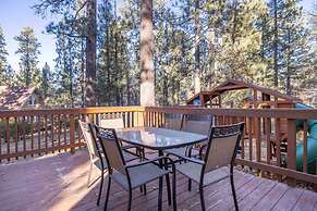 Blissful Mountain Cabin hot tub Fire pit More