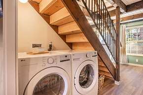 Blissful Mountain Cabin hot tub Fire pit More