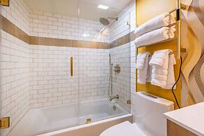 Blissful Mountain Cabin hot tub Fire pit More