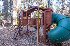 Blissful Mountain Cabin hot tub Fire pit More