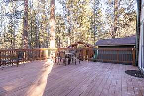 Blissful Mountain Cabin hot tub Fire pit More