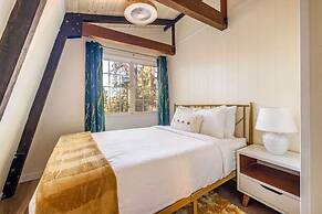 Blissful Mountain Cabin hot tub Fire pit More