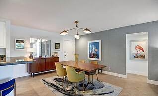 Cozy Condo w Heated Pool 1 Hr to Joshua Tree NP