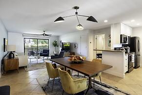 Cozy Condo w Heated Pool 1 Hr to Joshua Tree NP