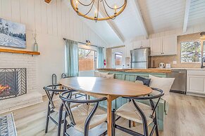 Quail Drive 2 Bdrm 1 Bath Modern Cabin Hot Tub