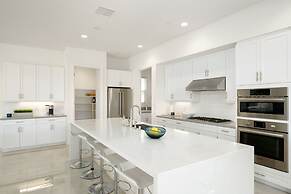 A Luxurious Oasis Experience in Desert Palm