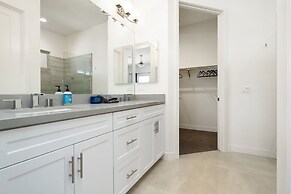 A Luxurious Oasis Experience in Desert Palm