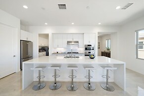 A Luxurious Oasis Experience in Desert Palm