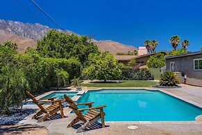Relax at the 3BR Tranquil Oasis in Palm Springs