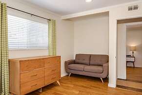 Relax at the 3BR Tranquil Oasis in Palm Springs