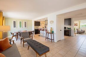 Relax at the 3BR Tranquil Oasis in Palm Springs