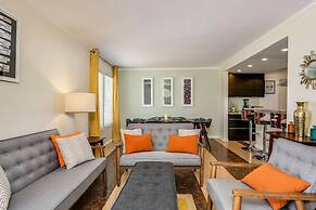 Relax at the 3BR Tranquil Oasis in Palm Springs