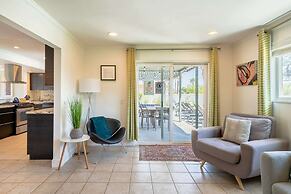Relax at the 3BR Tranquil Oasis in Palm Springs